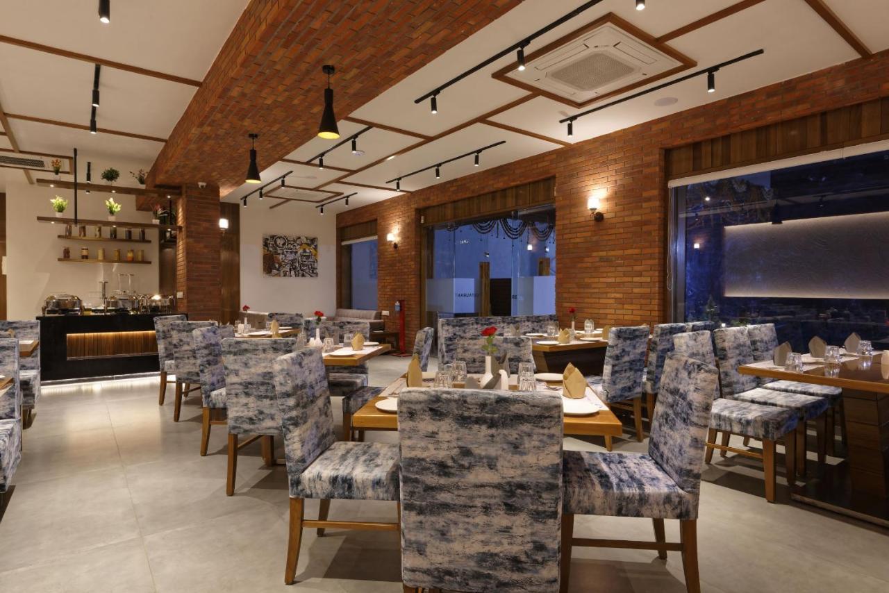 Hotel Flourish International Ahmedabad Eksteriør bilde
