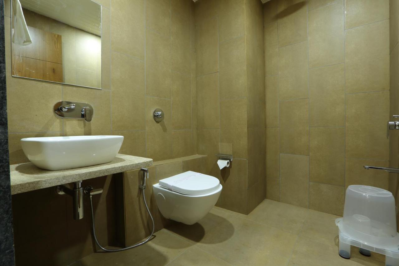 Hotel Flourish International Ahmedabad Eksteriør bilde