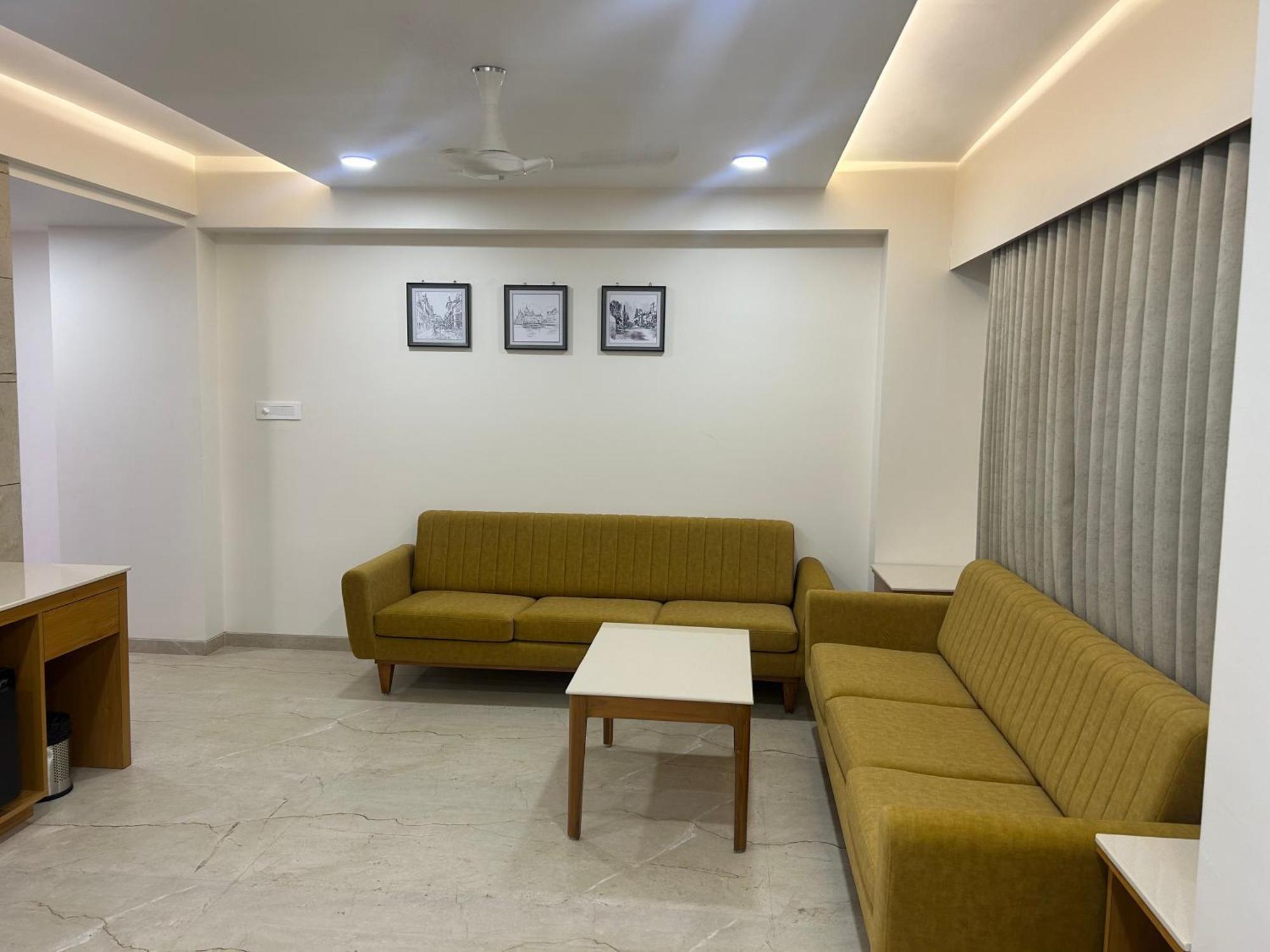 Hotel Flourish International Ahmedabad Eksteriør bilde